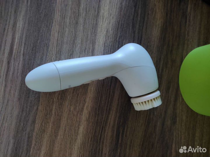 Щётка для очищения от Мери Кей