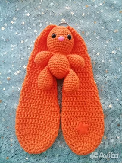 Вязаные зайки-брелки