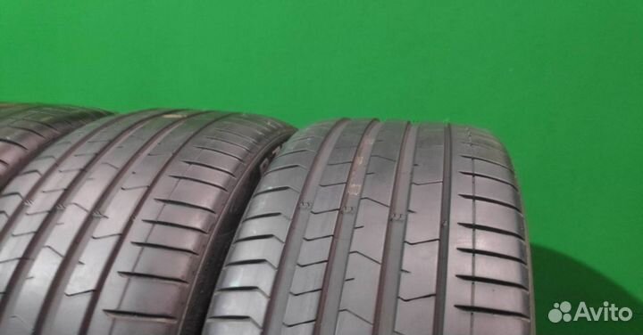 Pirelli P Zero PZ4 275/35 R22 104Y