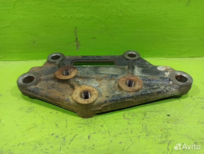 Кронштейн опоры кпп Kia Sportage 3 SL G4KD 2013