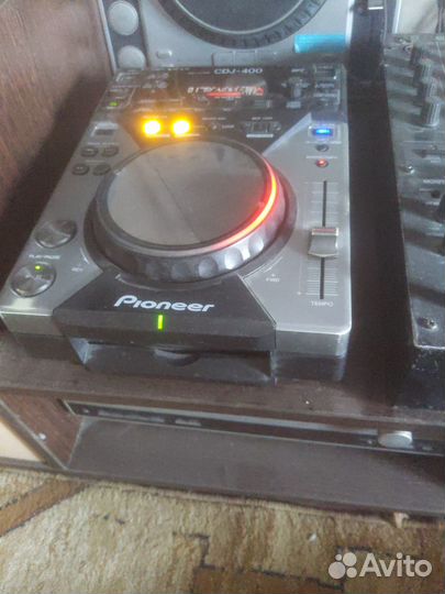 Pioneer cdj 400