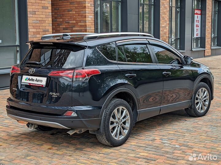 Toyota RAV4 2.2 AT, 2018, 138 000 км