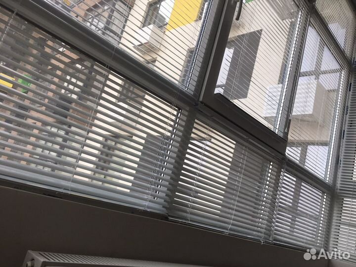 Рулонные шторы, горизонтальные и вертикальные жалю