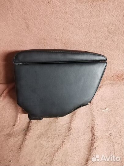 Подлокотник KIA RIO 3