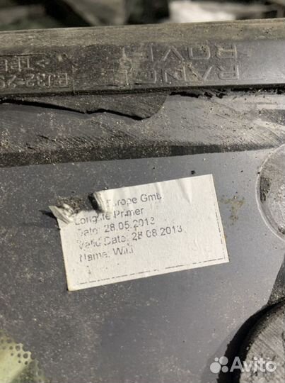 Задняя форточка Рендж Ровер Эвок