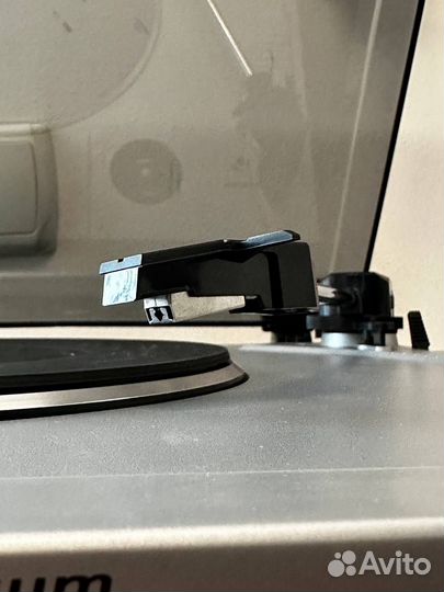 Проигрыватель для виниловых пластинок Universum