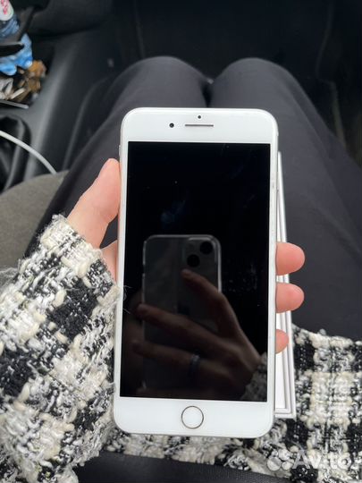 iPhone 8 Plus, 64 ГБ