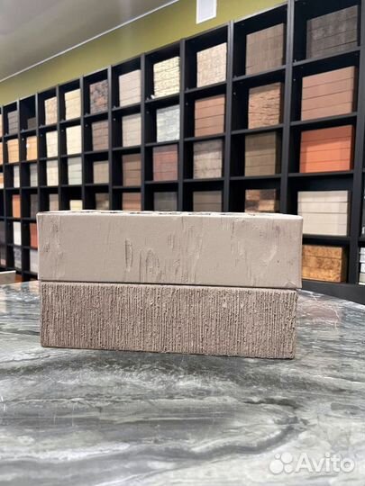 Облицовочный кирпич серый дерево завода жкз