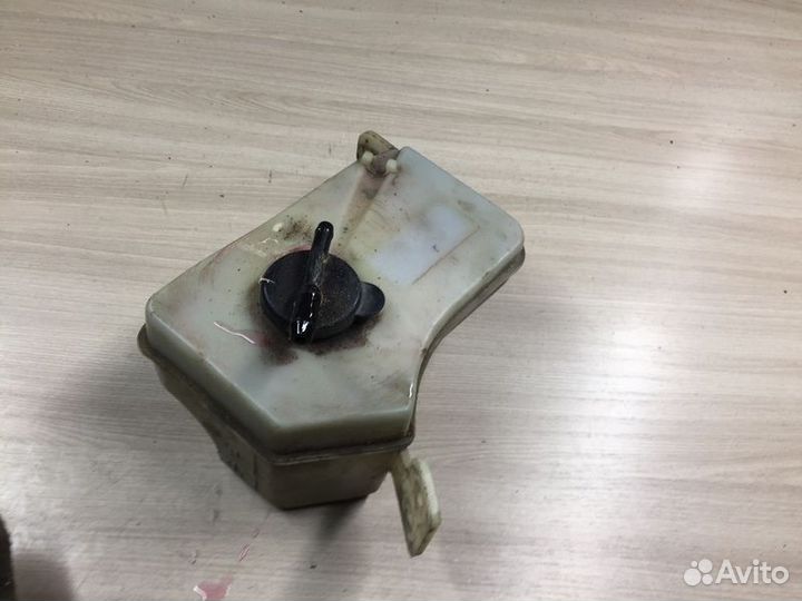 Бачок расширительный Hyundai Tiburon I рестайлинг