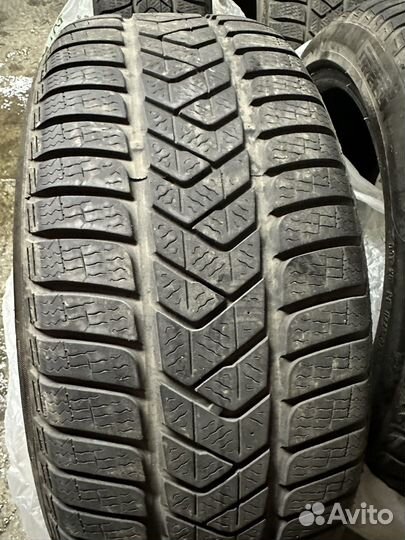 Pirelli Winter Sottozero 3 225/45 R18 95V