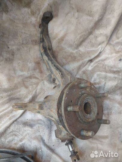 Поворотная цапфа правая хонда срв 1