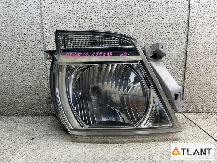 Фара передняя правая nissan caravan