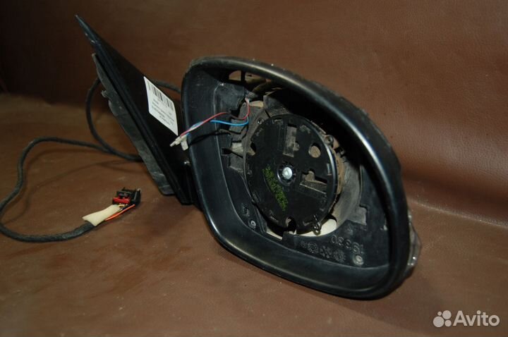 Зеркало правое наружное - Skoda Yeti (2009-14гг)