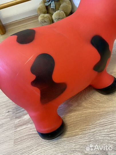 Игрушка-прыгун Корова