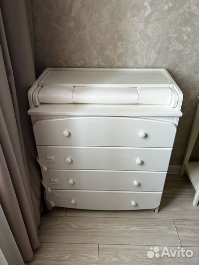 Пеленальный столик комод