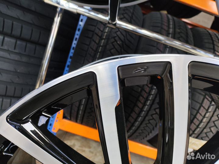 Новые кованые диски на Range Rover NEW R23