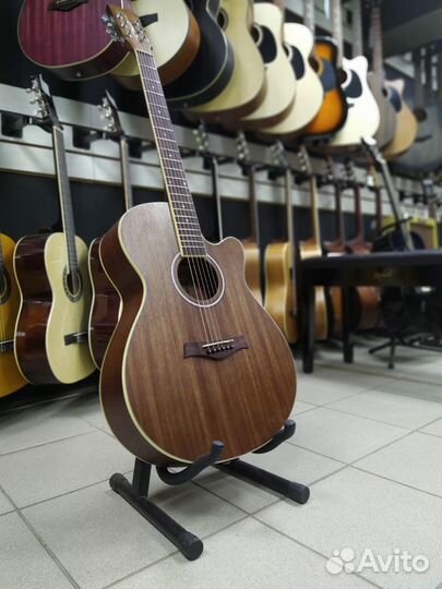 Акустическая гитара Новая Индонезия