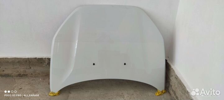 Капот веста 2022года снятый