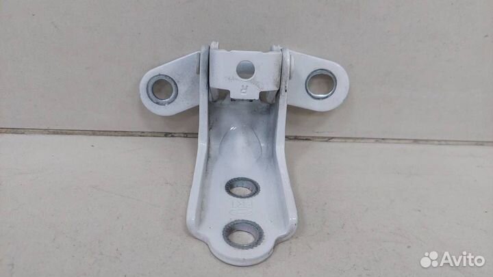 Петля двери задней правой нижняя Hyundai Elantra M