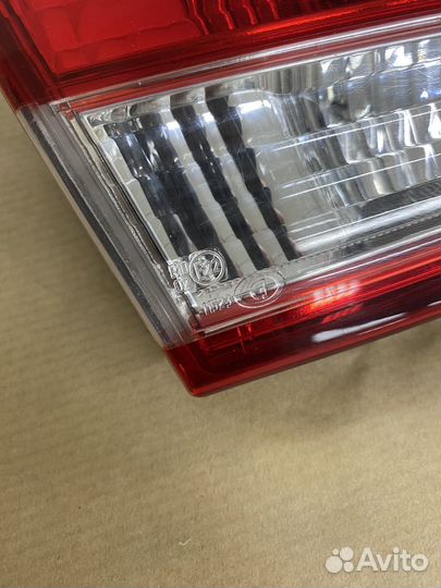 Фонарь крышки багажника L 265554AA1A