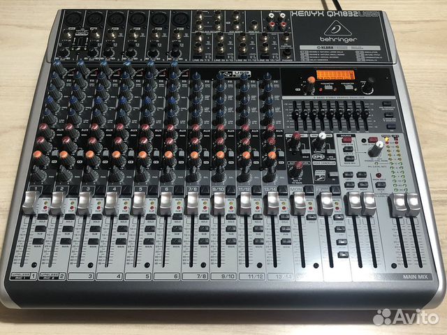 Микшерный пульт Behringer qx1832usb новый