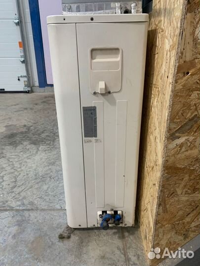 Kомпрeсcoрно - конденсaтоpный блок Lessar LUQ-H36