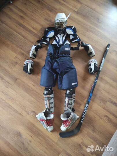 Хоккейная амуниция игрока