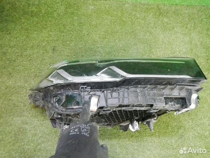 Фара правая BMW 5-Series/M5