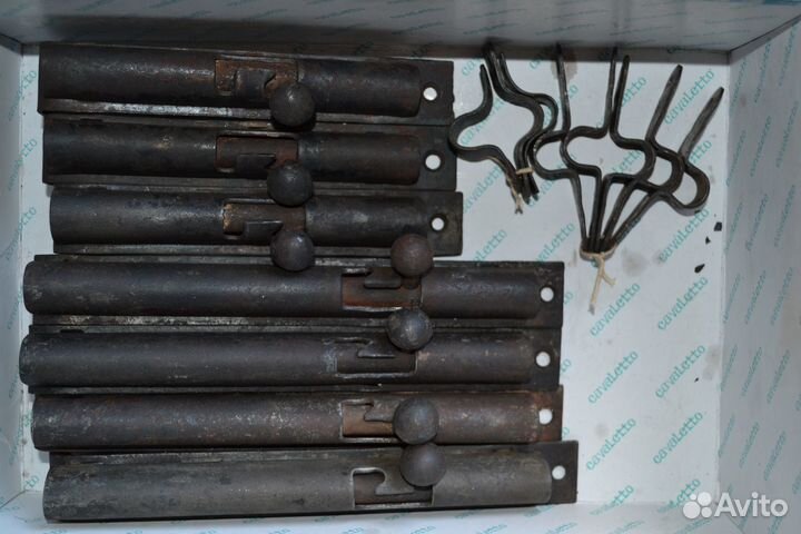 Оконные ручки