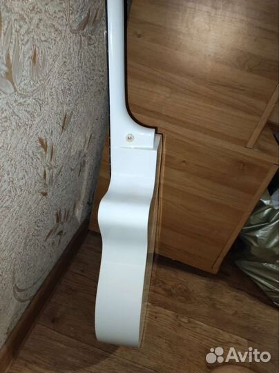 Акустическая гитара