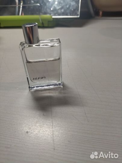 Миниатюра духов prada