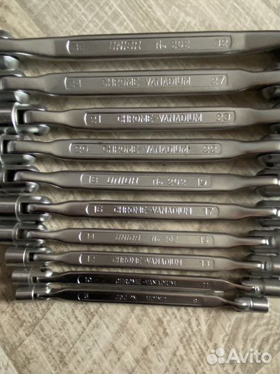 Набор ключи торцевых карданный и головки