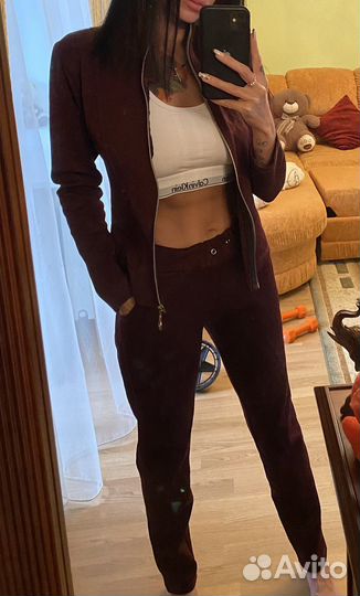 Спортивный костюм