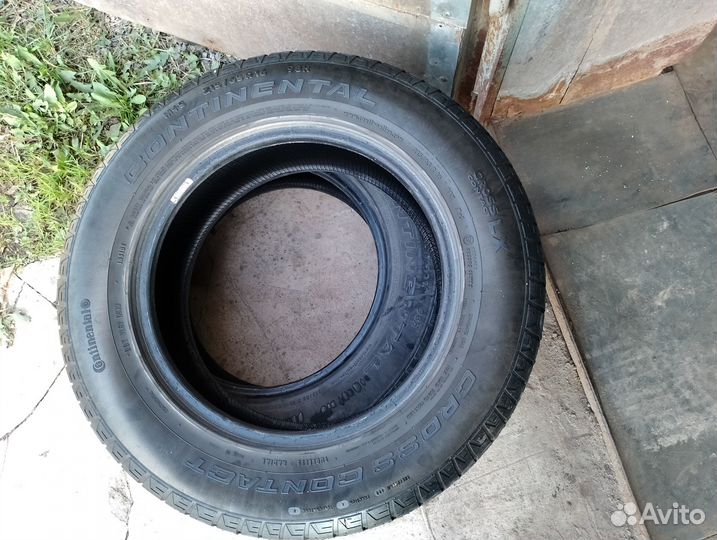 Continental ContiCrossContact LX 215/65 R16