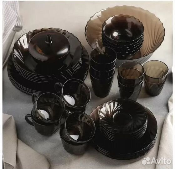 Набор столовой посуды luminarc 45 предметов. Новый