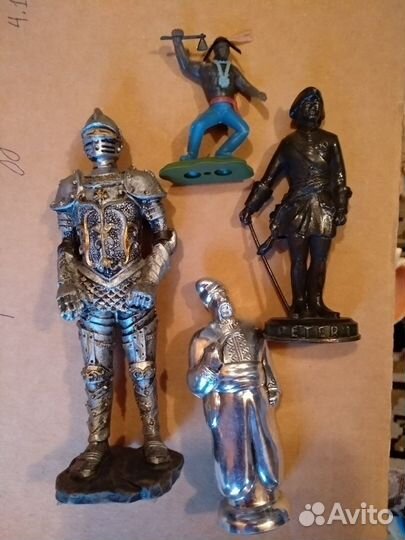Фигурки статуэтки Пётр Первый и др