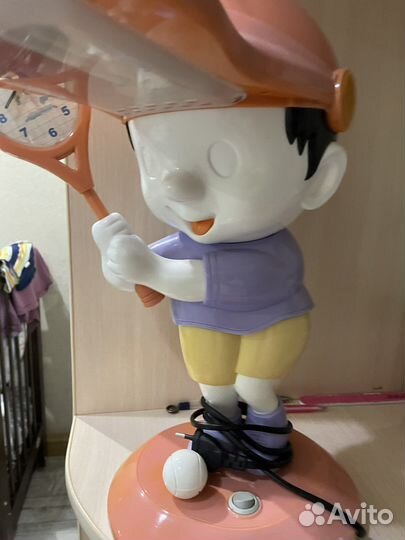 Лампа настольная с часами