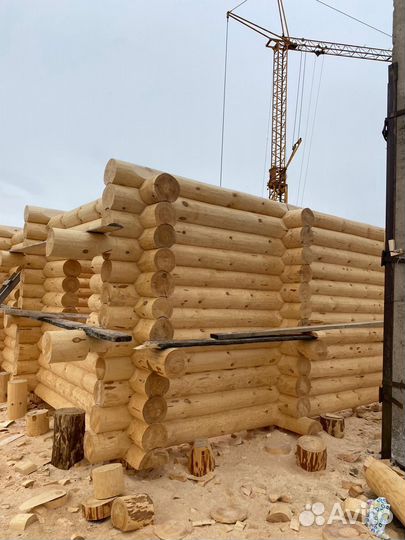 Сруб бани дома