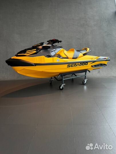 BRP Sea-Doo RXT-X RS 300