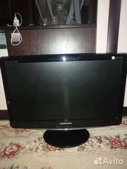 Монитор Samsung SyncMaster B2030