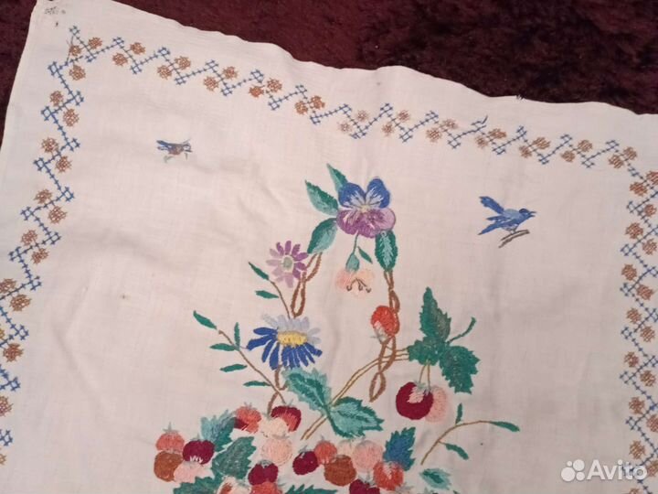 Вышивка гладью салфетка