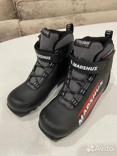 Лыжные ботинки детские