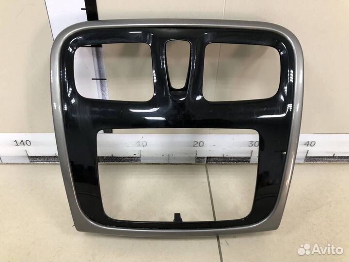 Рамка магнитолы Renault Logan 2 2014