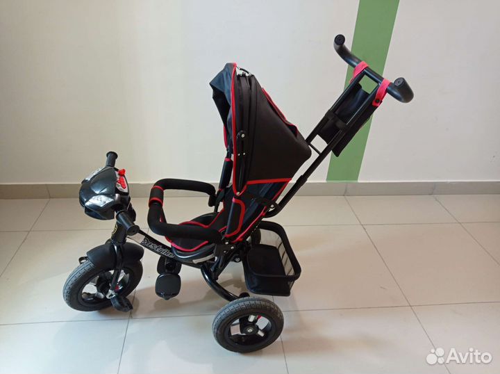 Трехколесный велосипед с родительской ручкой