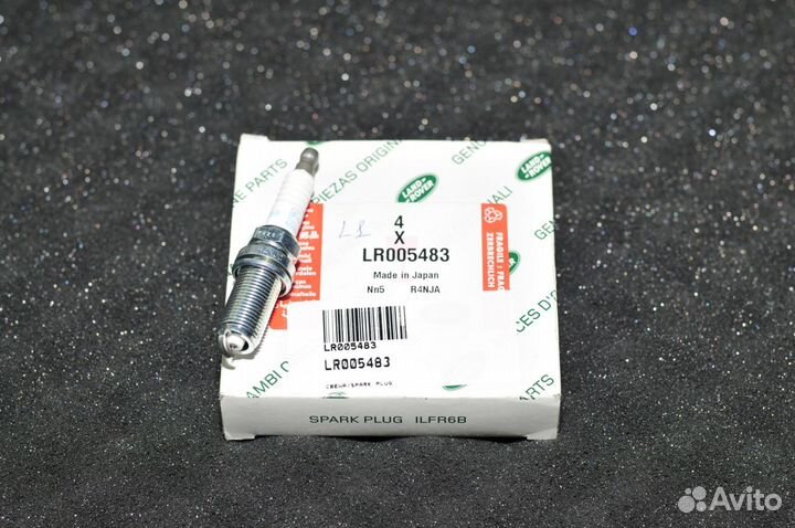 Свеча зажигания Land Rover LR005483