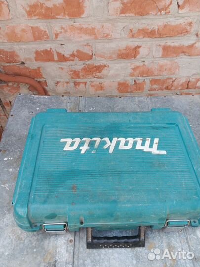 Шуруповерт makita