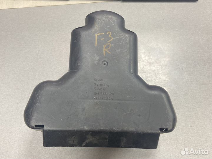 Плата заднего фонаря Фольксваген Гольф 3 Венто