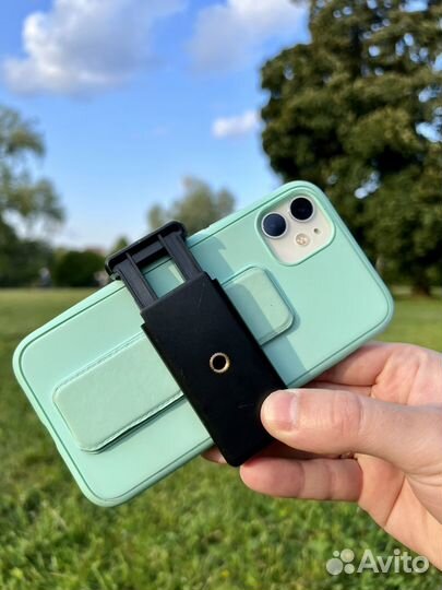 Крепление (держатель, рамка) для смартфона