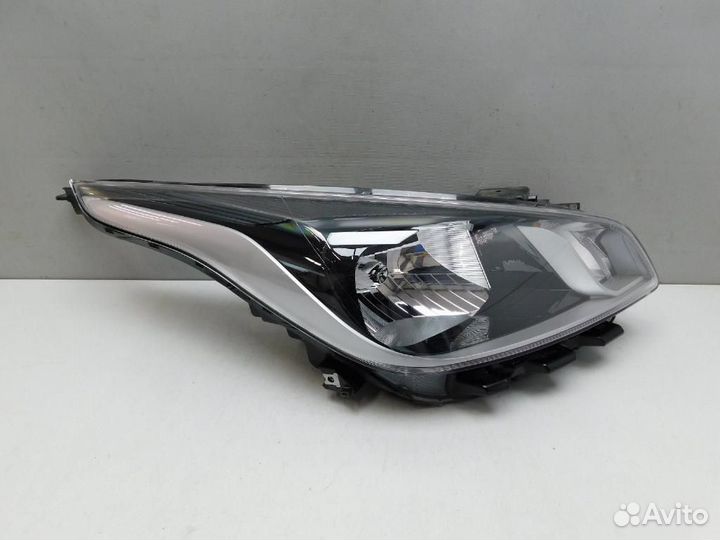 Фара правая Kia Rio