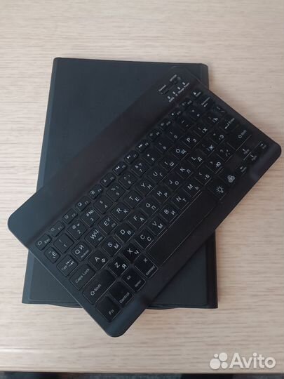 Чехол с клавиатурой pad 5